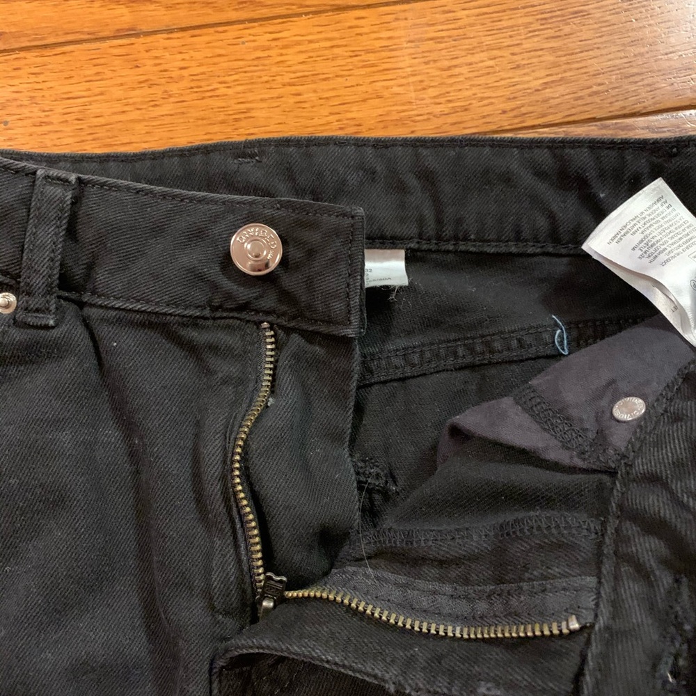 Stylish mini skirt - Picture 3 of 8